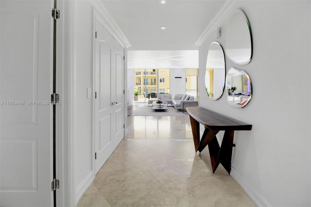 3501 N Ocean Dr, Unit 4C, Hollywood, FL 33019 Photo