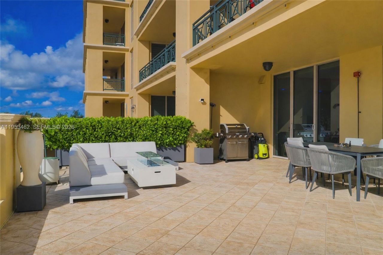 3501 N Ocean Dr, Unit 4C, Hollywood, FL 33019 Photo