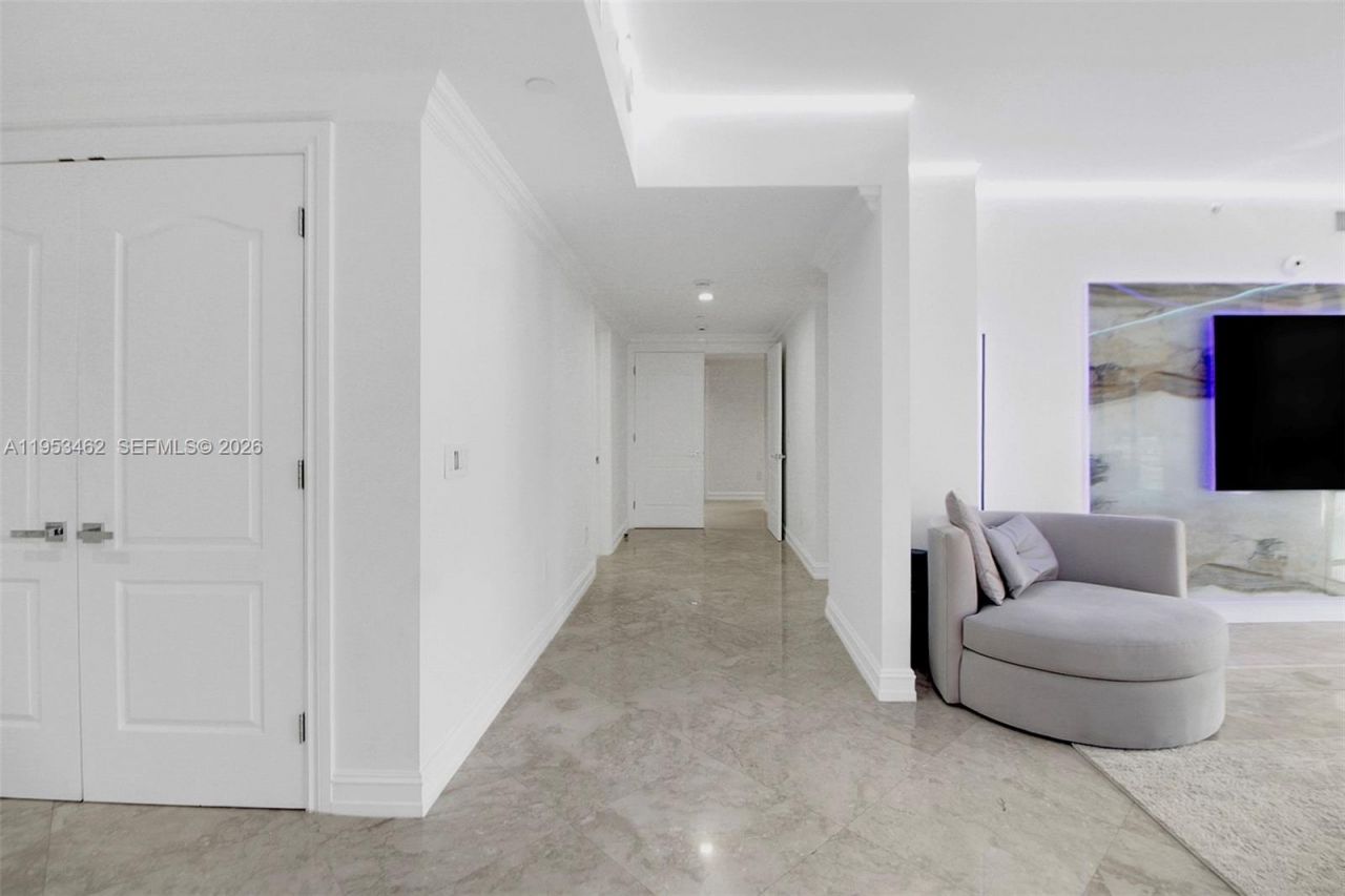 3501 N Ocean Dr, Unit 4C, Hollywood, FL 33019 Photo