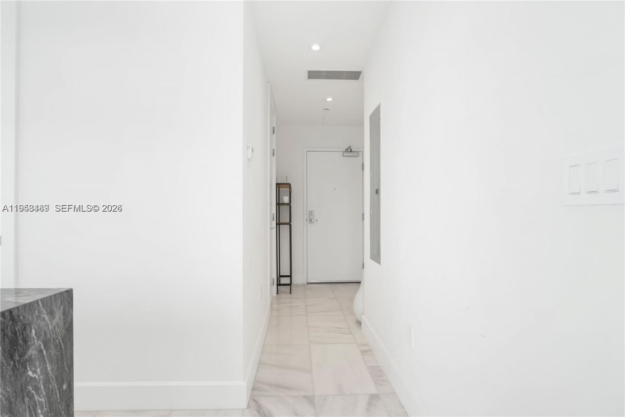 700 NE 26th Ter, Unit 1405, Miami, FL 33137 Photo