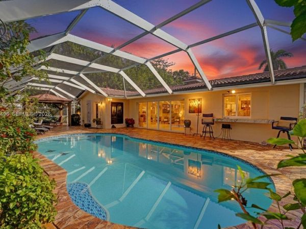 1237 Garfield St, Hollywood, FL 33019