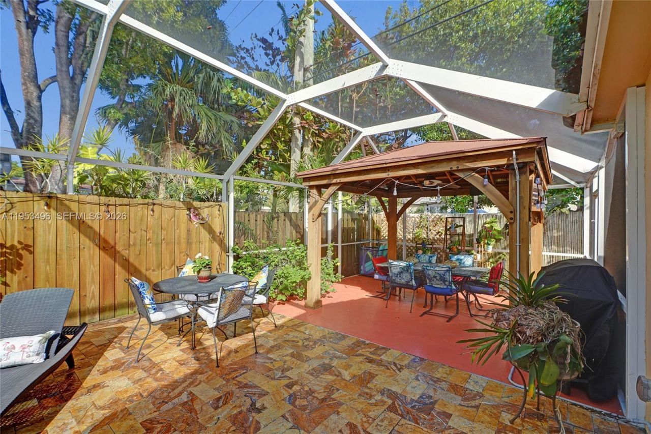 1237 Garfield St, Hollywood, FL 33019 Photo