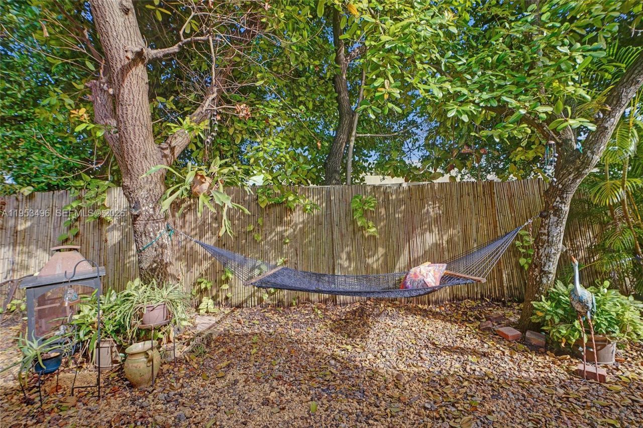 1237 Garfield St, Hollywood, FL 33019 Photo