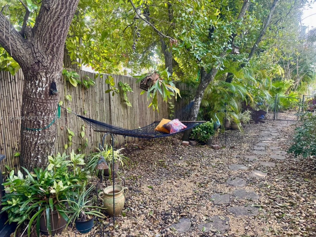 1237 Garfield St, Hollywood, FL 33019 Photo