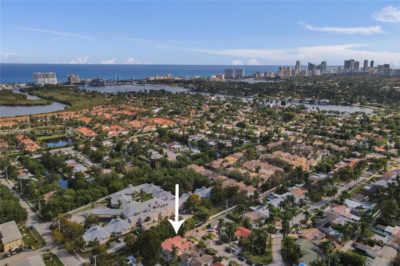 1237 Garfield St, Hollywood, FL 33019 Photo