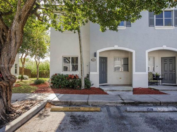 1518 SE 31 Ct, Homestead, FL 33035