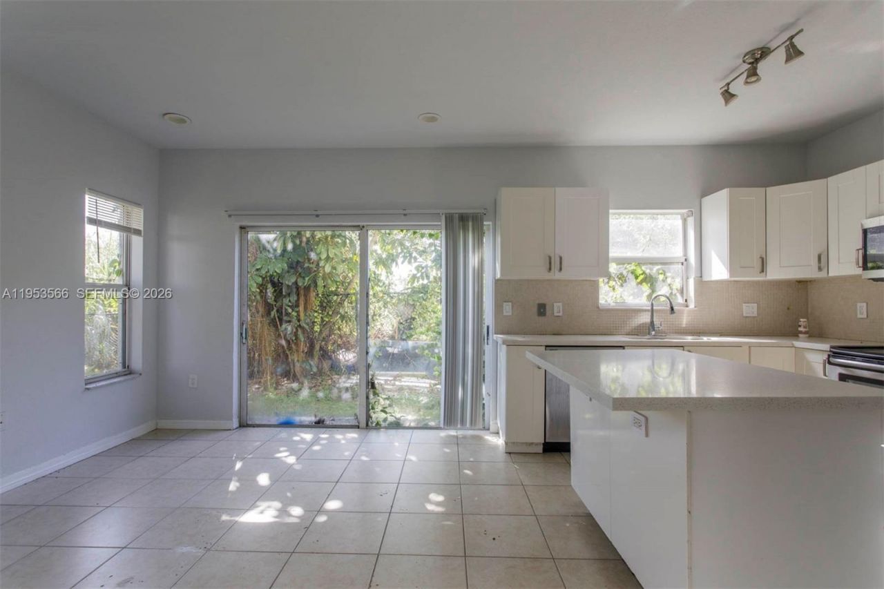 1518 SE 31 Ct, Homestead, FL 33035 Photo