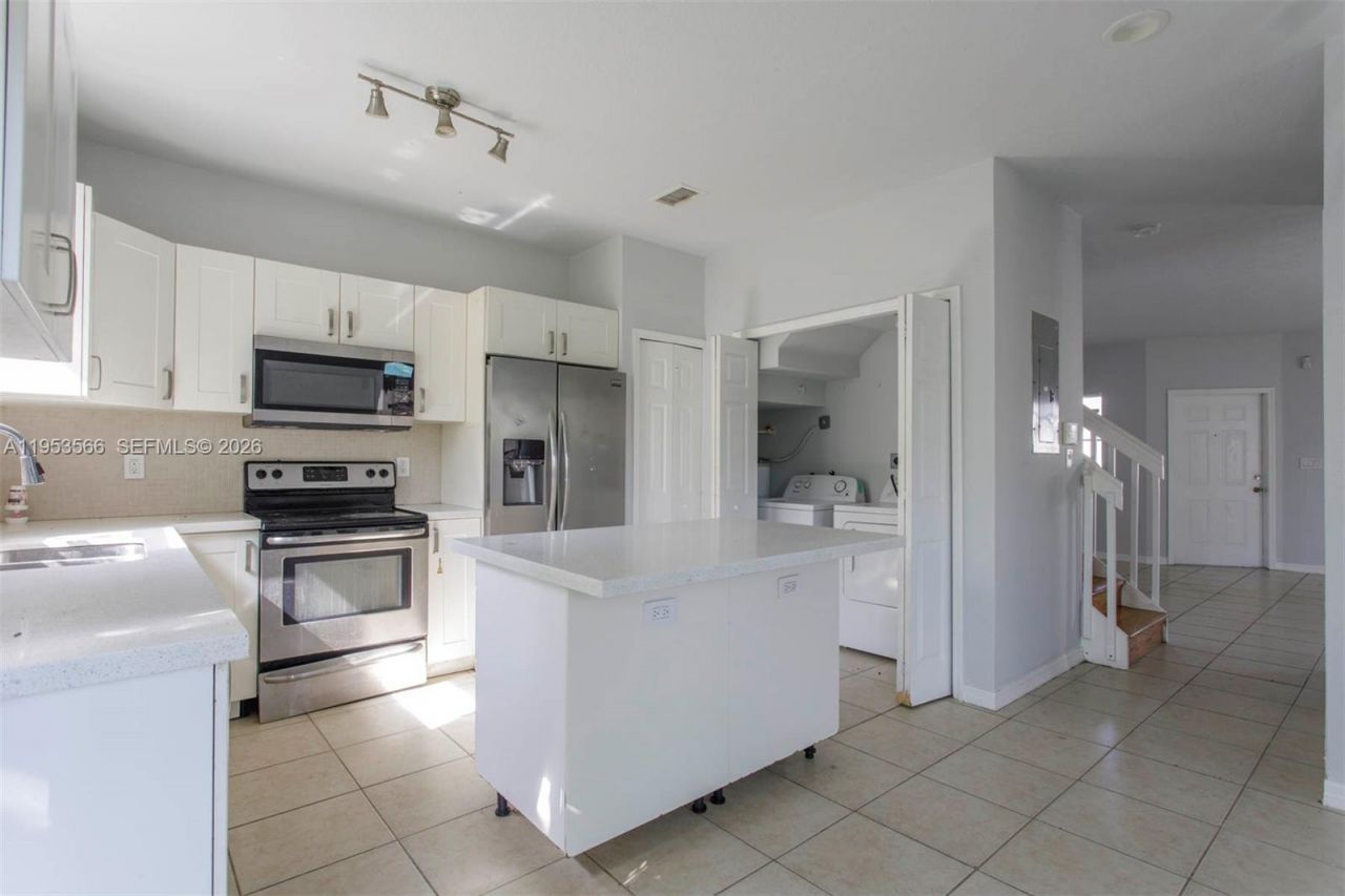 1518 SE 31 Ct, Homestead, FL 33035 Photo