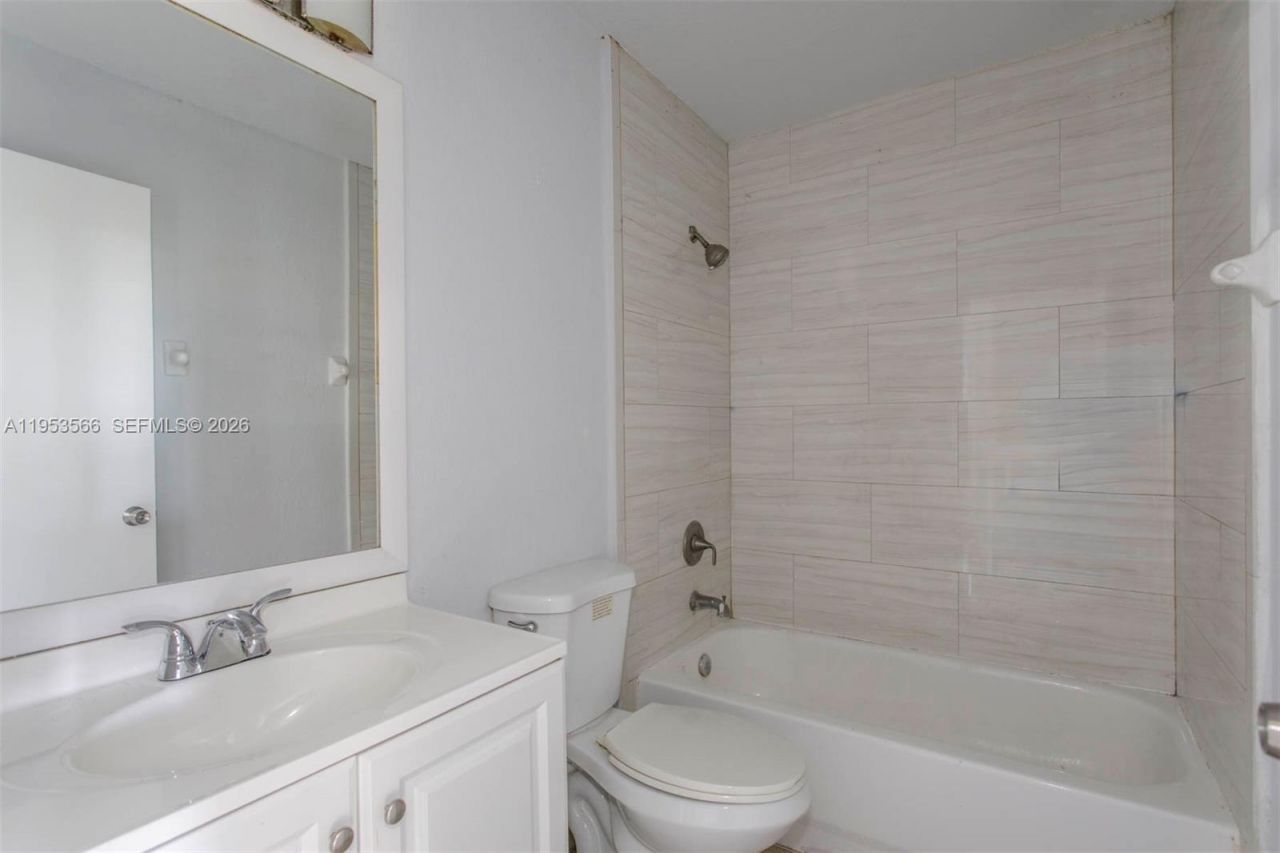 1518 SE 31 Ct, Homestead, FL 33035 Photo