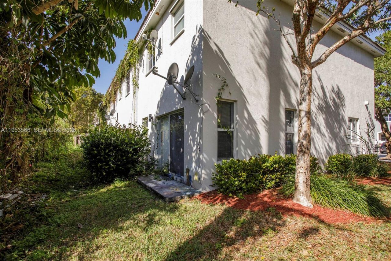 1518 SE 31 Ct, Homestead, FL 33035 Photo