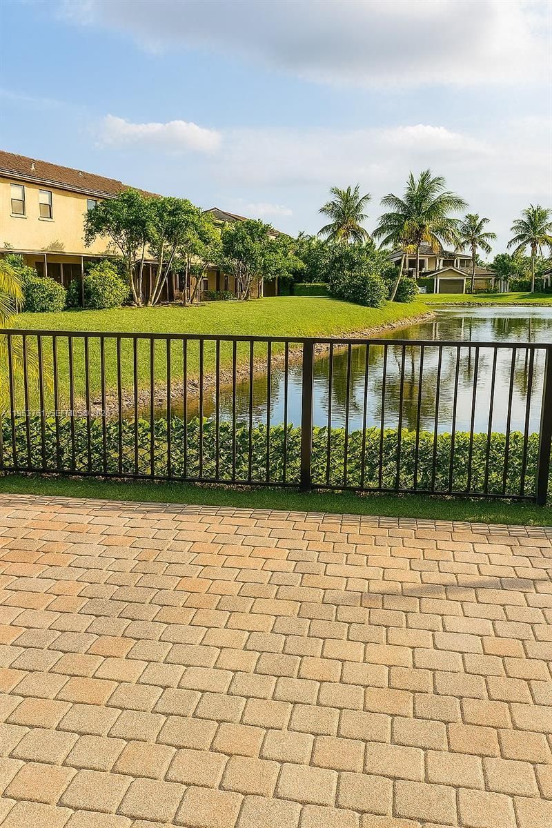 12727 NW 23rd Pl , Unit 12727, Miami, FL 33167 Photo