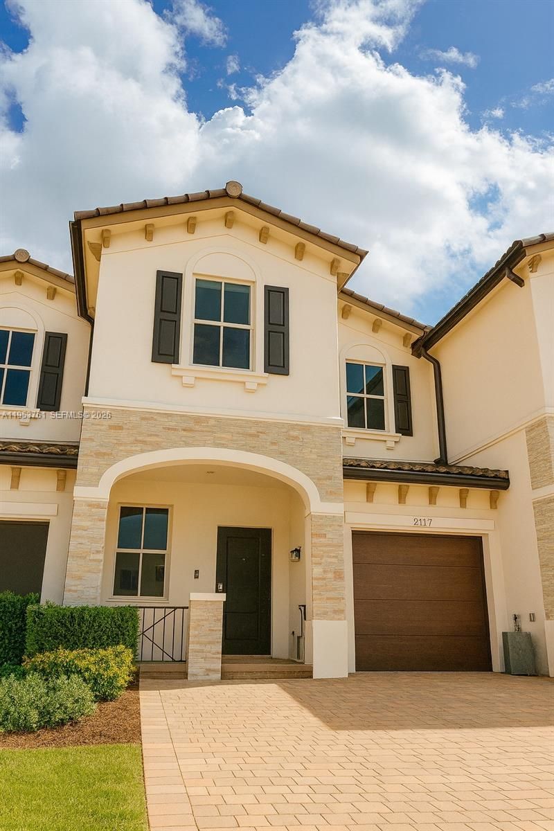 12727 NW 23rd Pl , Unit 12727, Miami, FL 33167 Photo