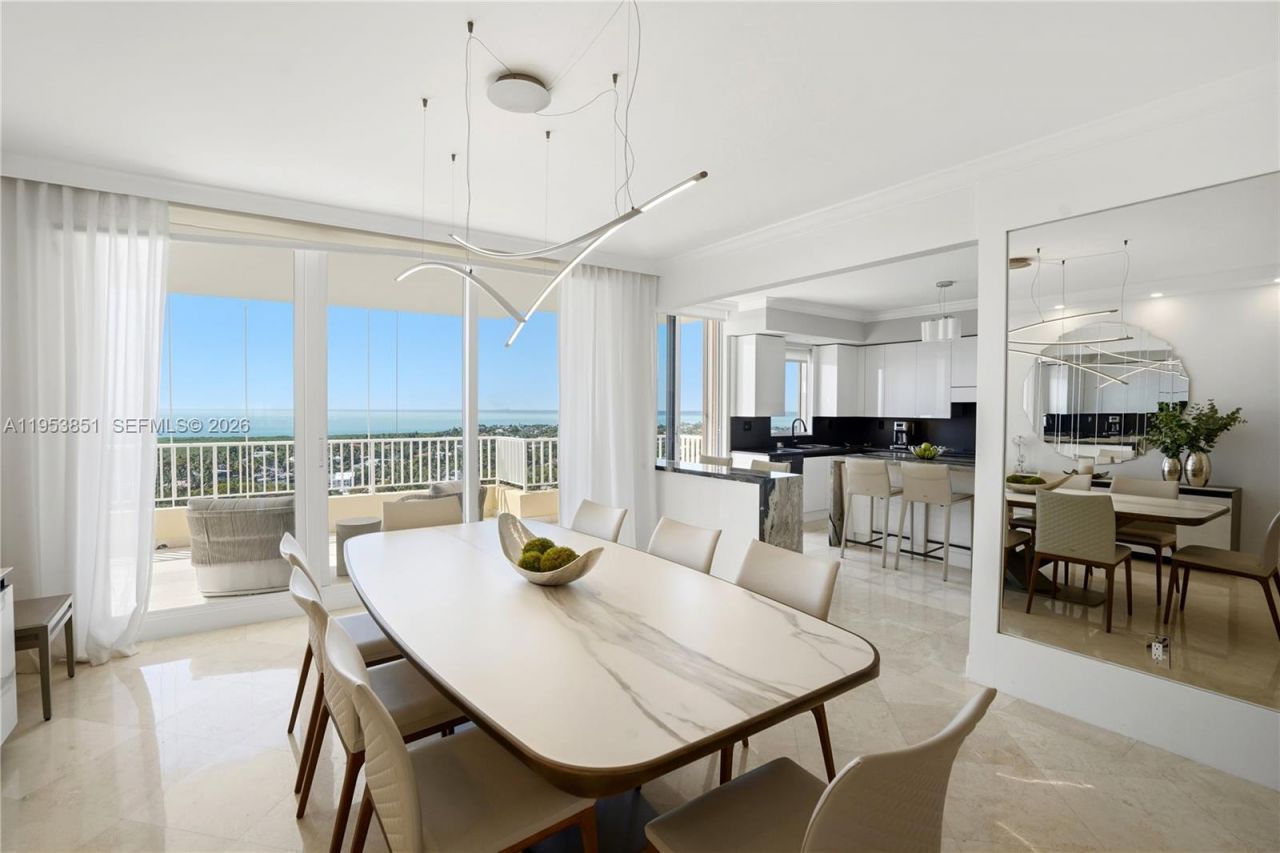 789 Crandon Blvd, Unit 1805, Key Biscayne, FL 33149 Photo