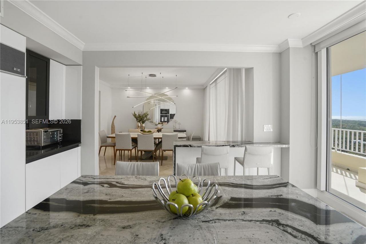 789 Crandon Blvd, Unit 1805, Key Biscayne, FL 33149 Photo