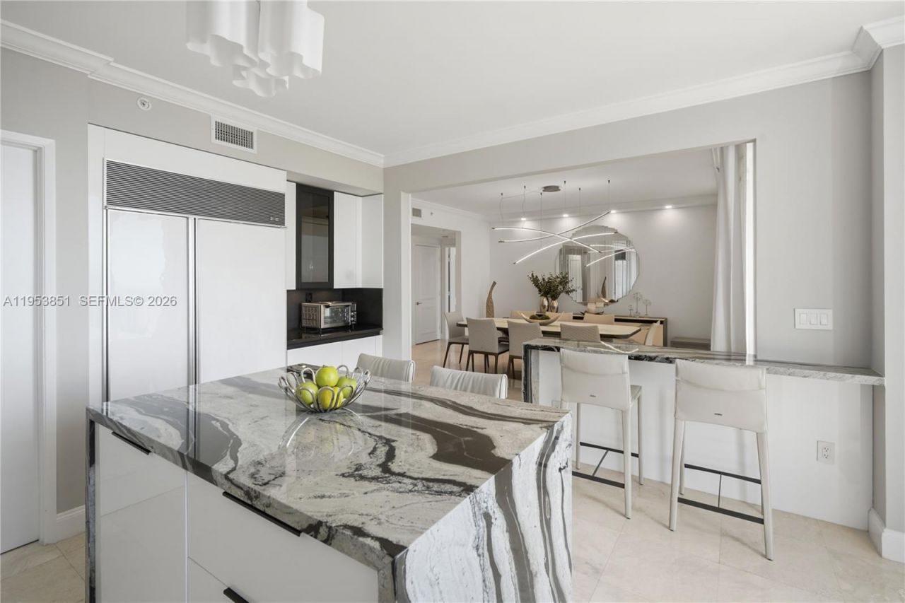 789 Crandon Blvd, Unit 1805, Key Biscayne, FL 33149 Photo