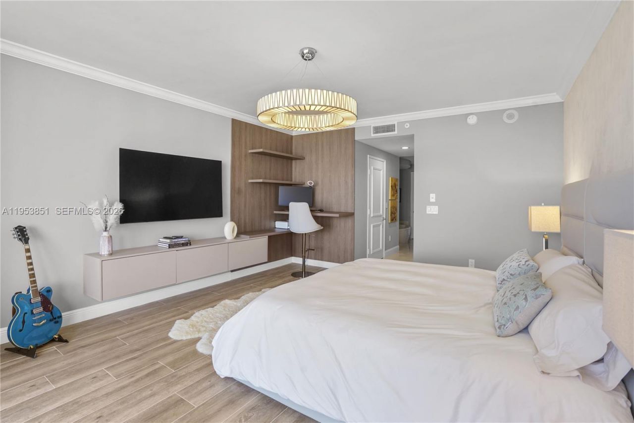 789 Crandon Blvd, Unit 1805, Key Biscayne, FL 33149 Photo