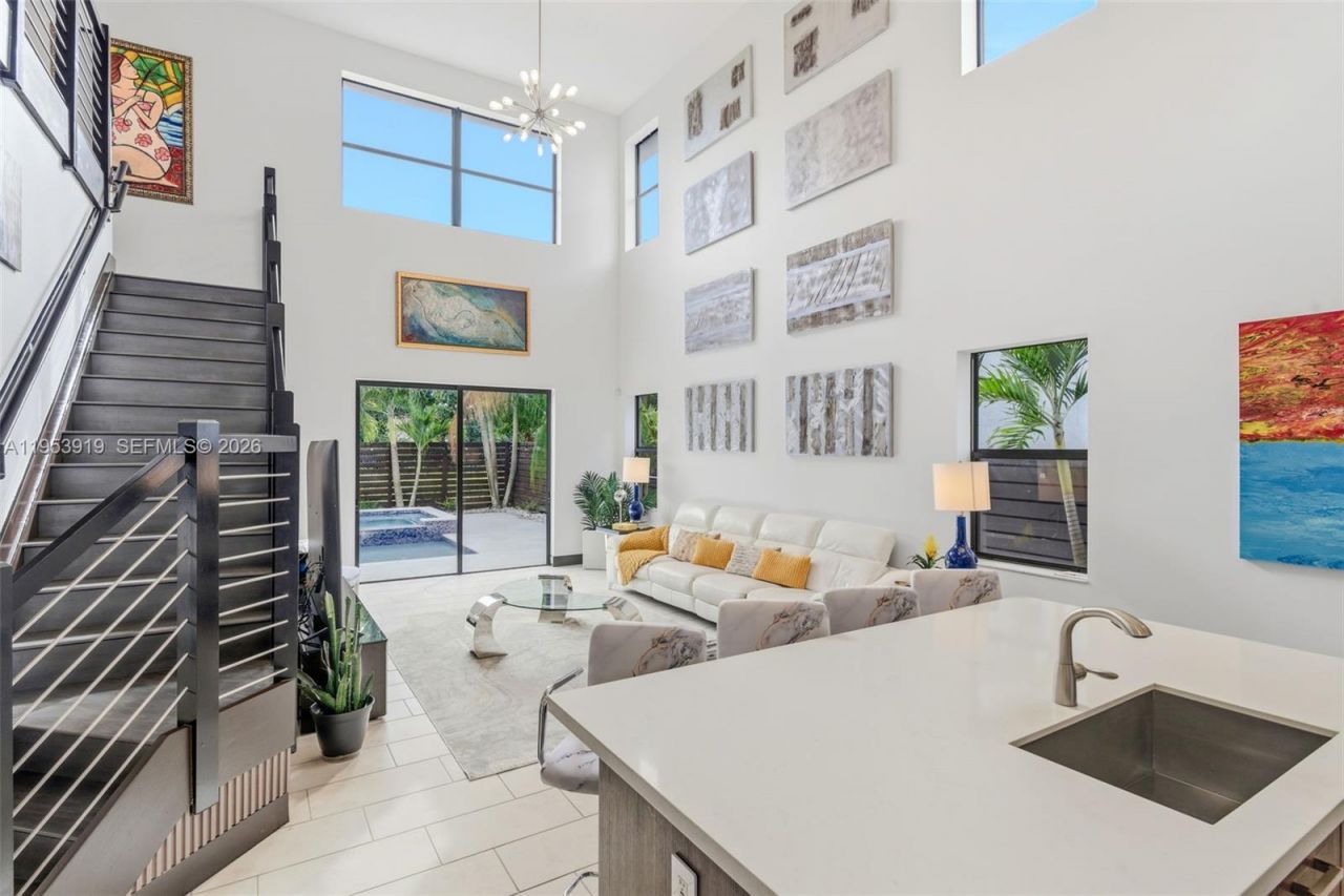 16044 SW 136th Way, Miami, FL 33196 Photo