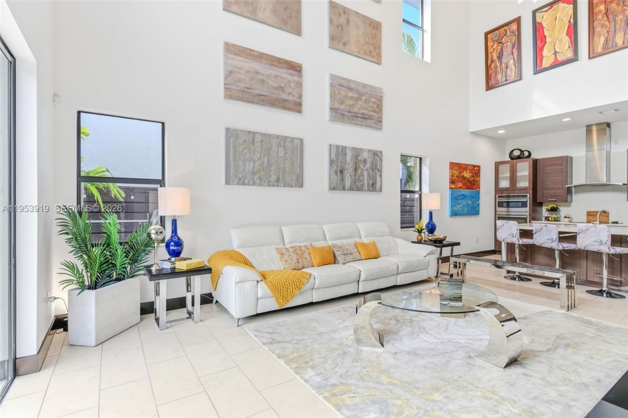 16044 SW 136th Way, Miami, FL 33196 Photo