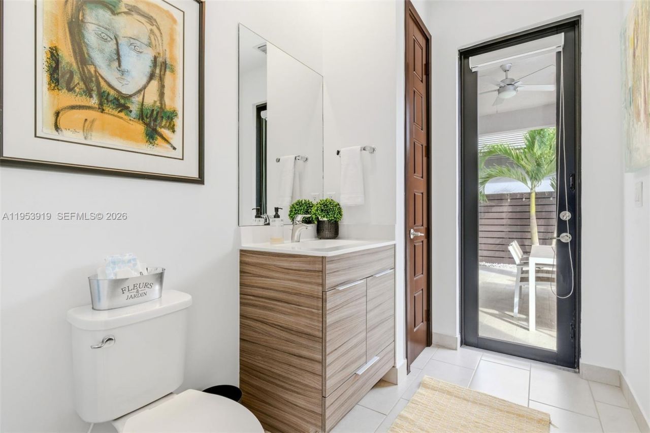 16044 SW 136th Way, Miami, FL 33196 Photo