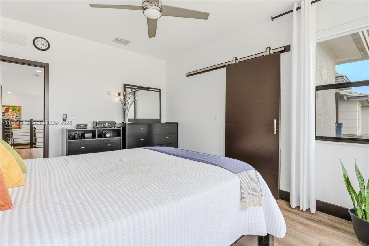 16044 SW 136th Way, Miami, FL 33196 Photo