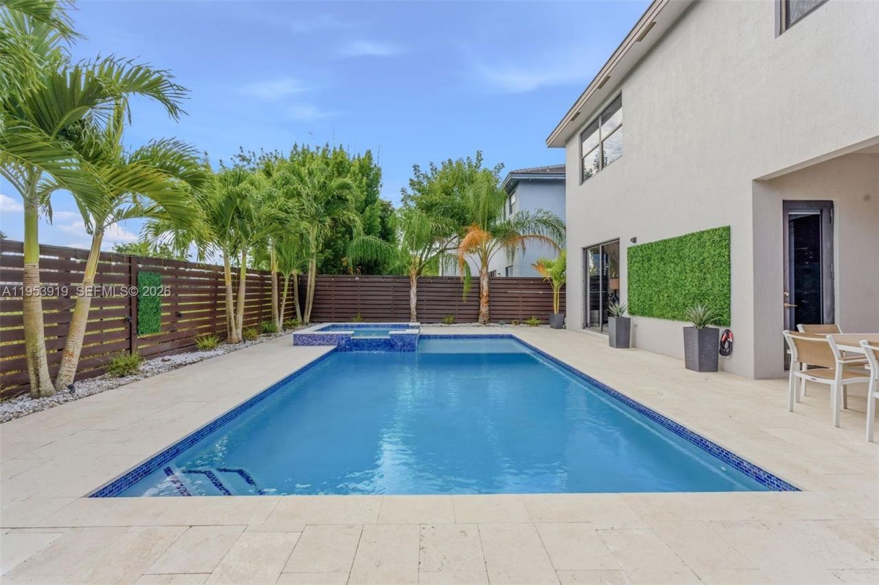 16044 SW 136th Way, Miami, FL 33196 Photo