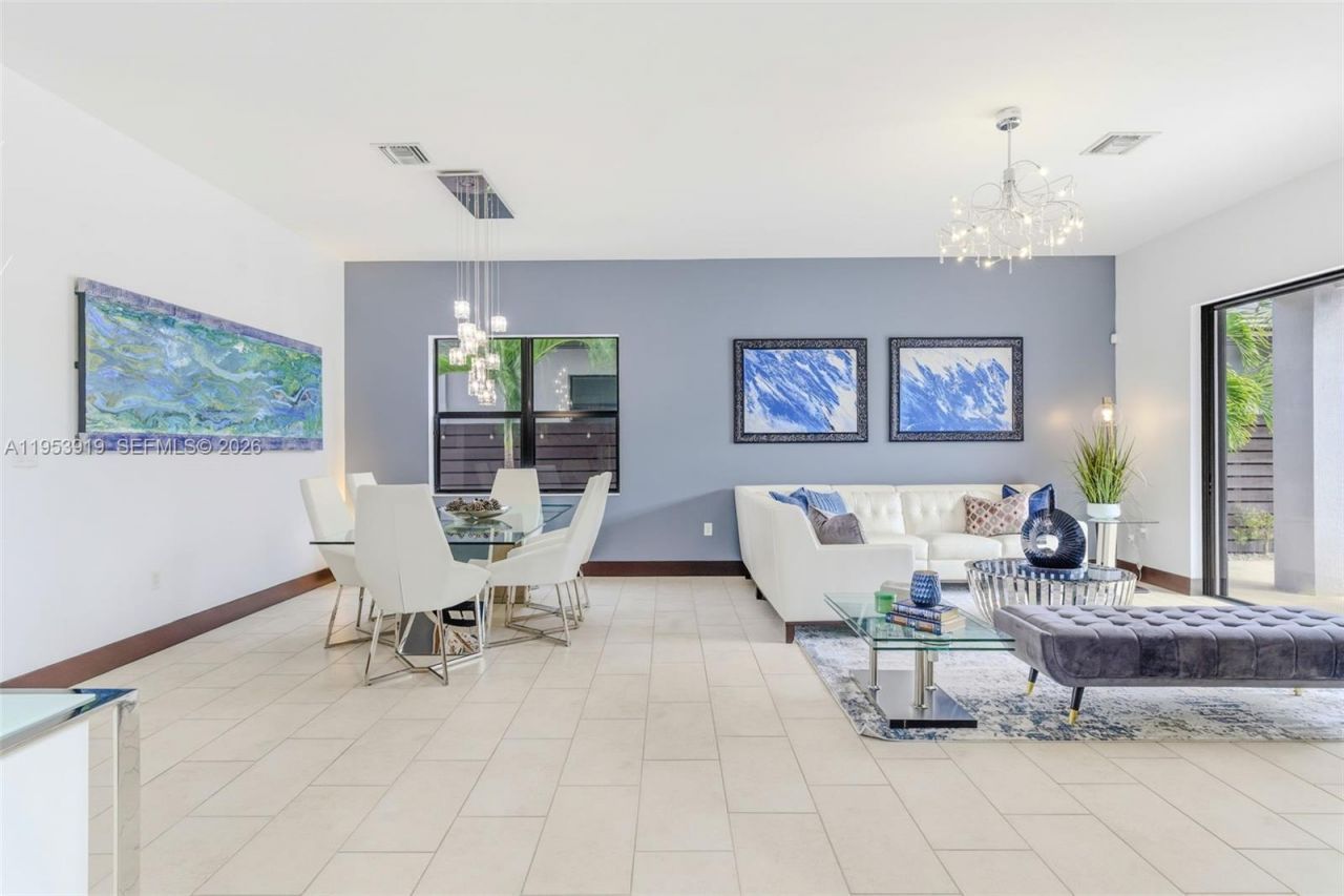 16044 SW 136th Way, Miami, FL 33196 Photo