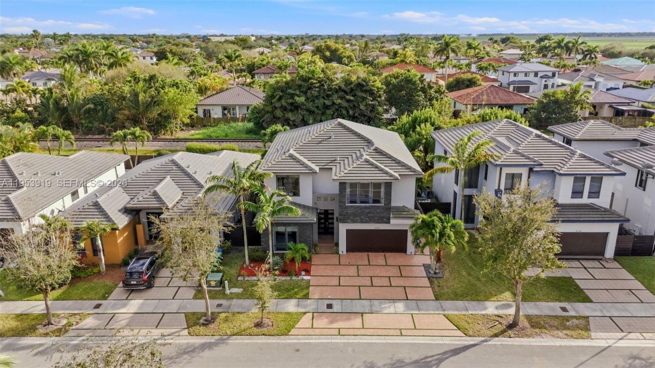 16044 SW 136th Way, Miami, FL 33196 Photo