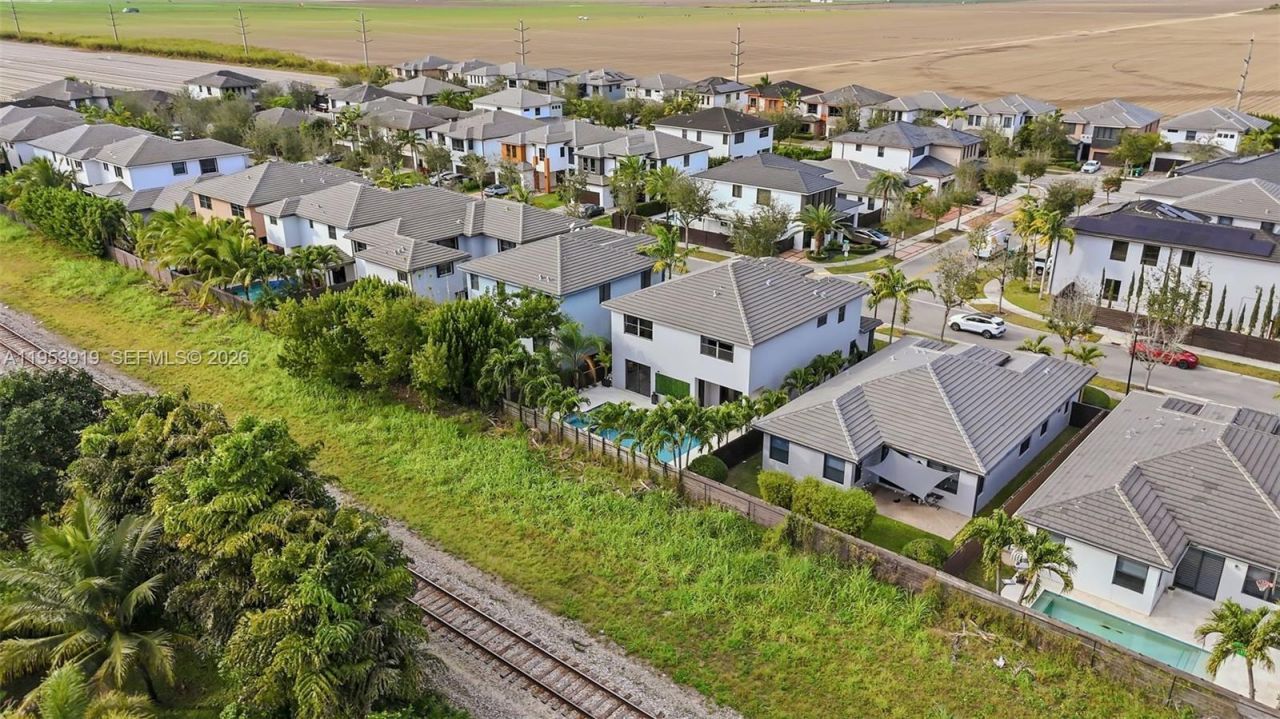 16044 SW 136th Way, Miami, FL 33196 Photo