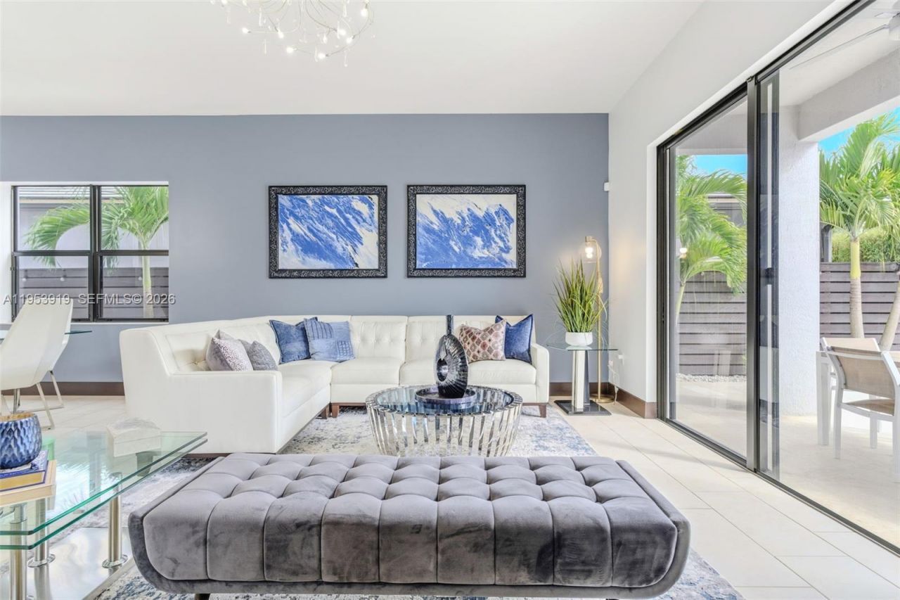 16044 SW 136th Way, Miami, FL 33196 Photo