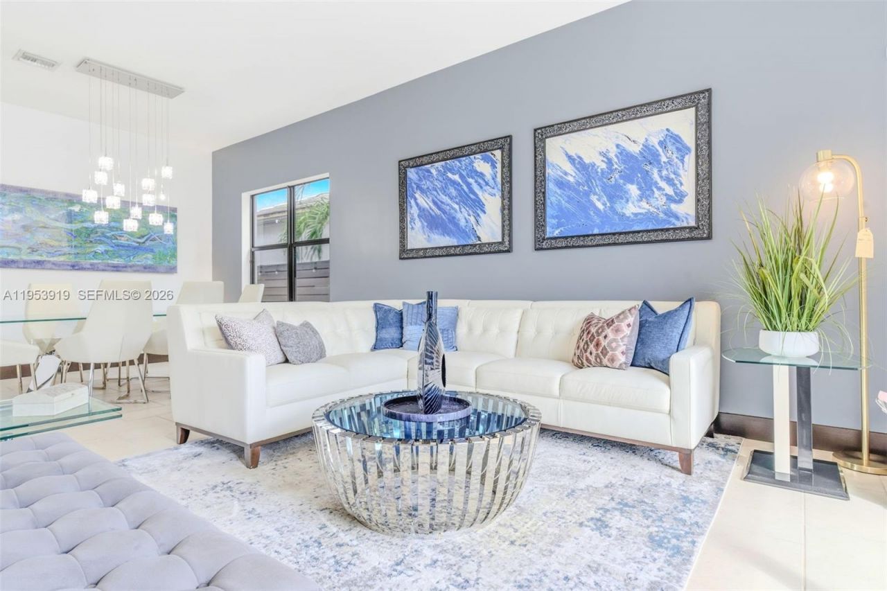 16044 SW 136th Way, Miami, FL 33196 Photo