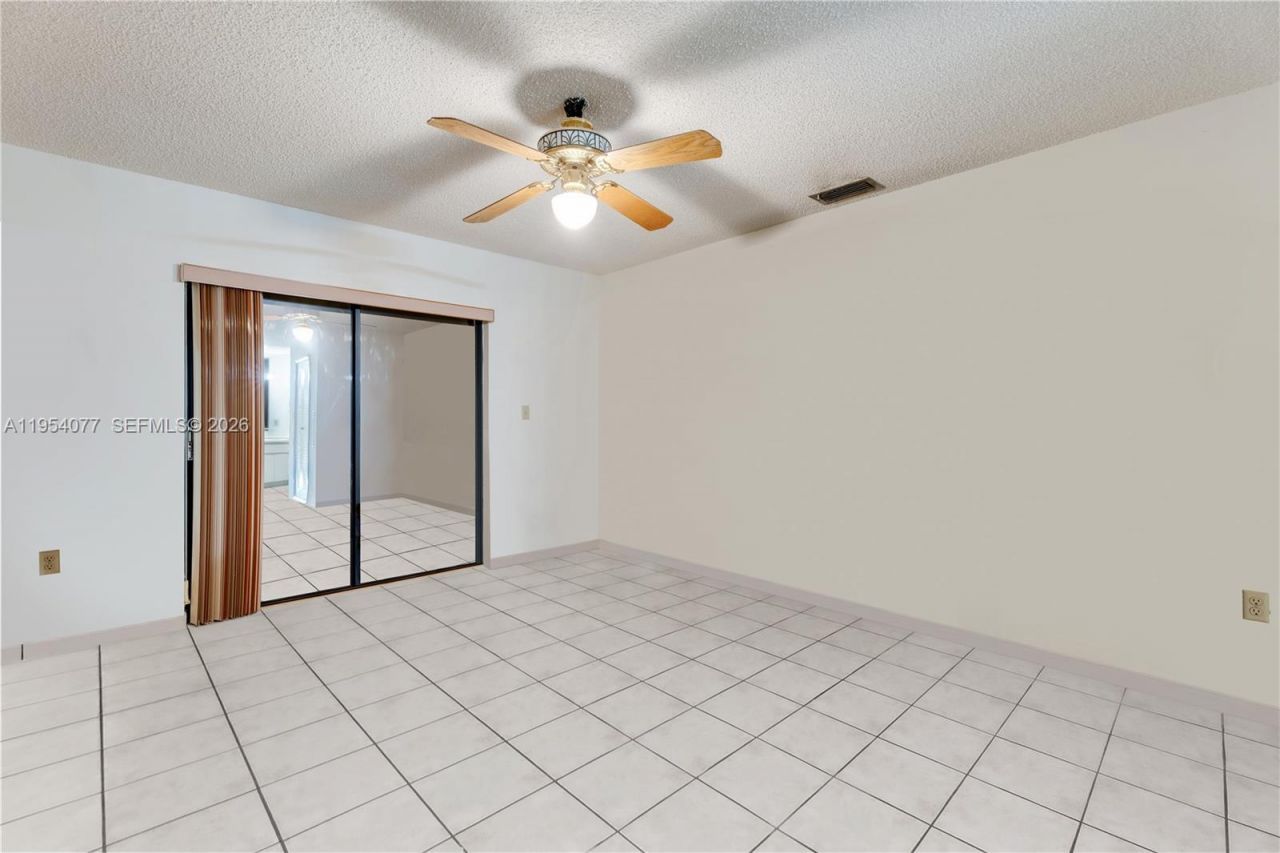 3895 SW 68th Ave, Miami, FL 33155 Photo