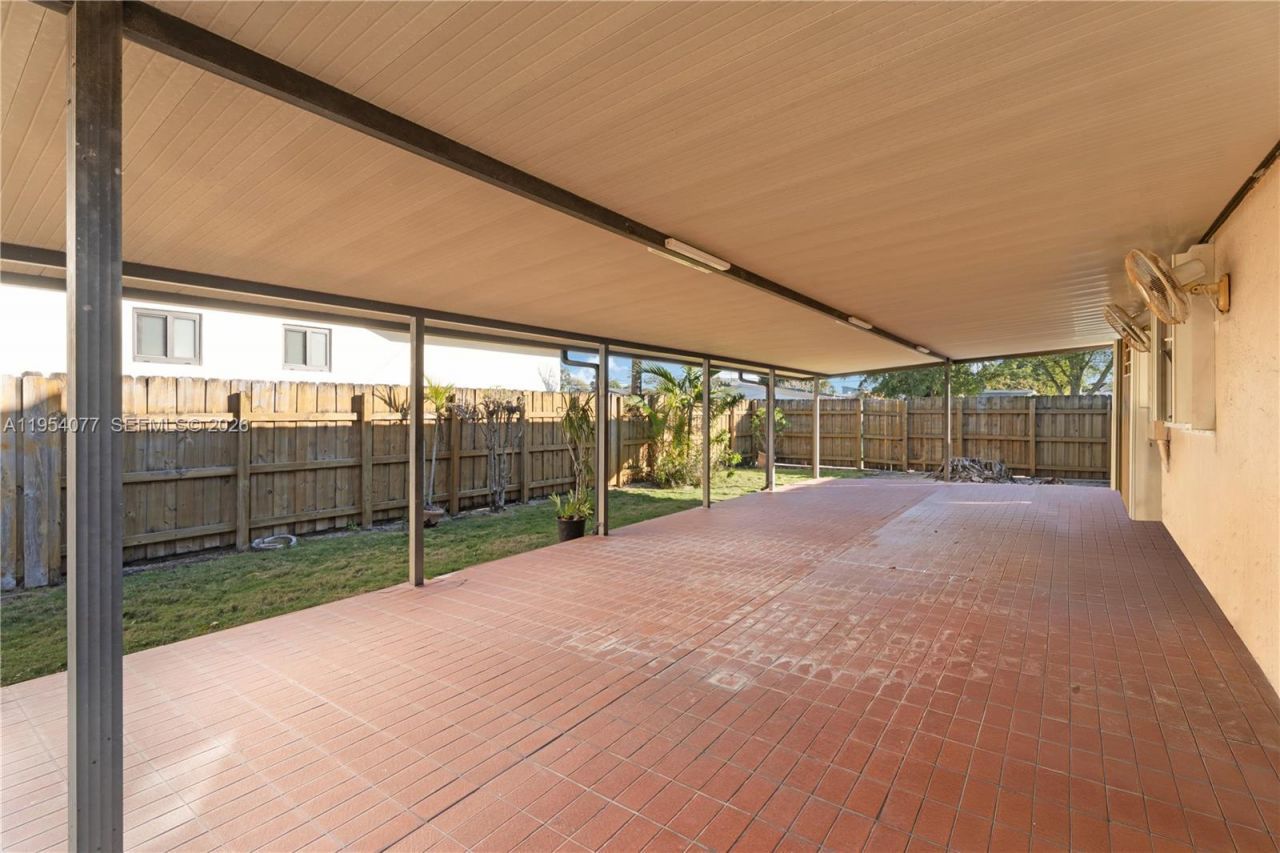 3895 SW 68th Ave, Miami, FL 33155 Photo