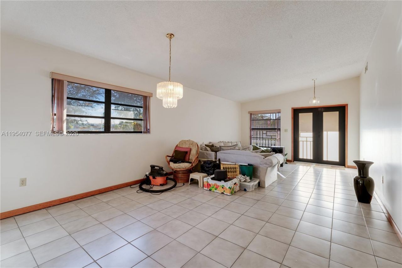 3895 SW 68th Ave, Miami, FL 33155 Photo