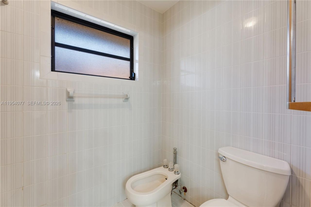 3895 SW 68th Ave, Miami, FL 33155 Photo