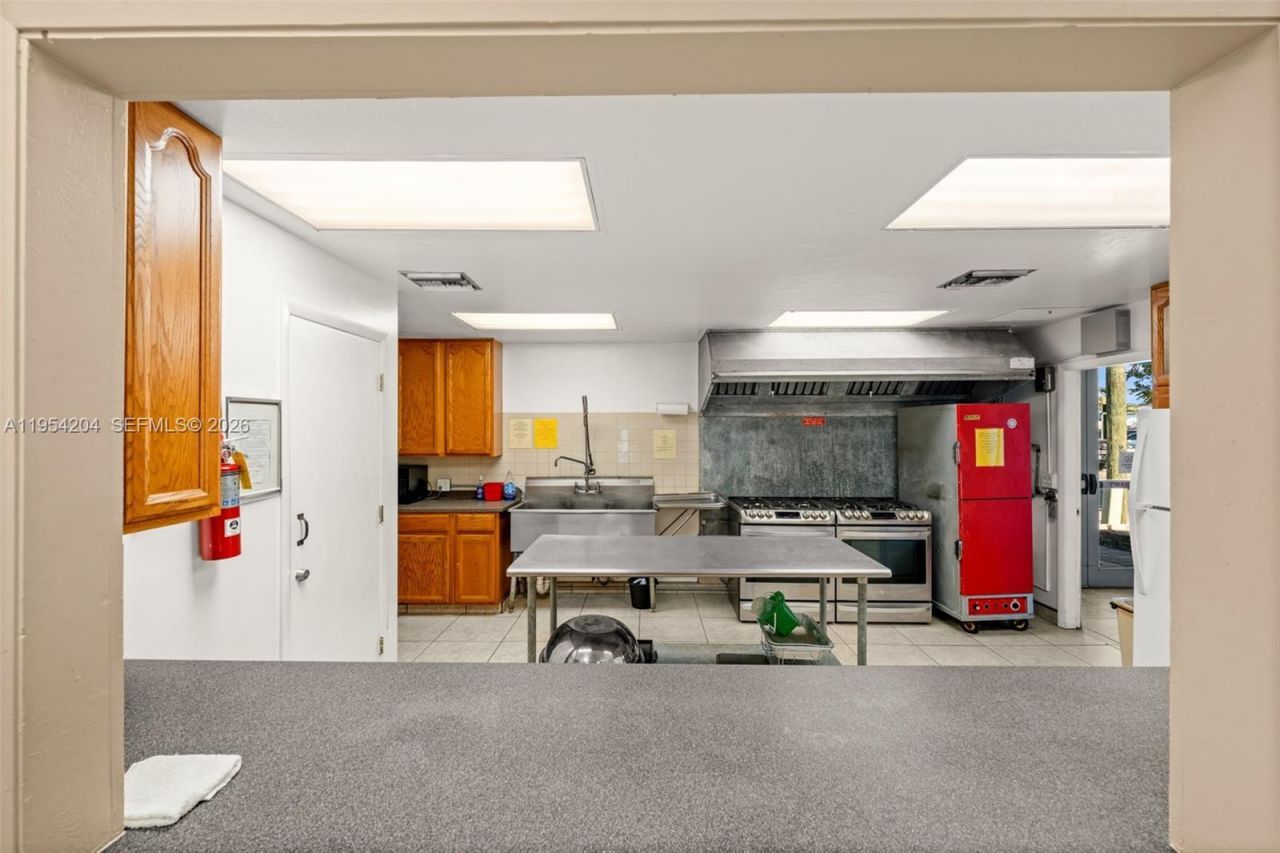 917 SE 47th Ter, Cape Coral, FL 33904 Photo