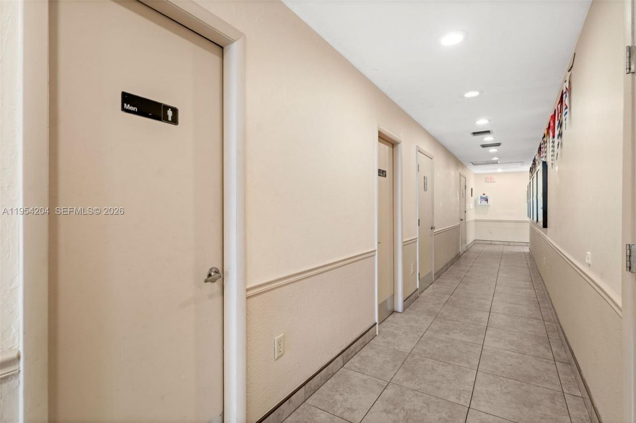 917 SE 47th Ter, Cape Coral, FL 33904 Photo