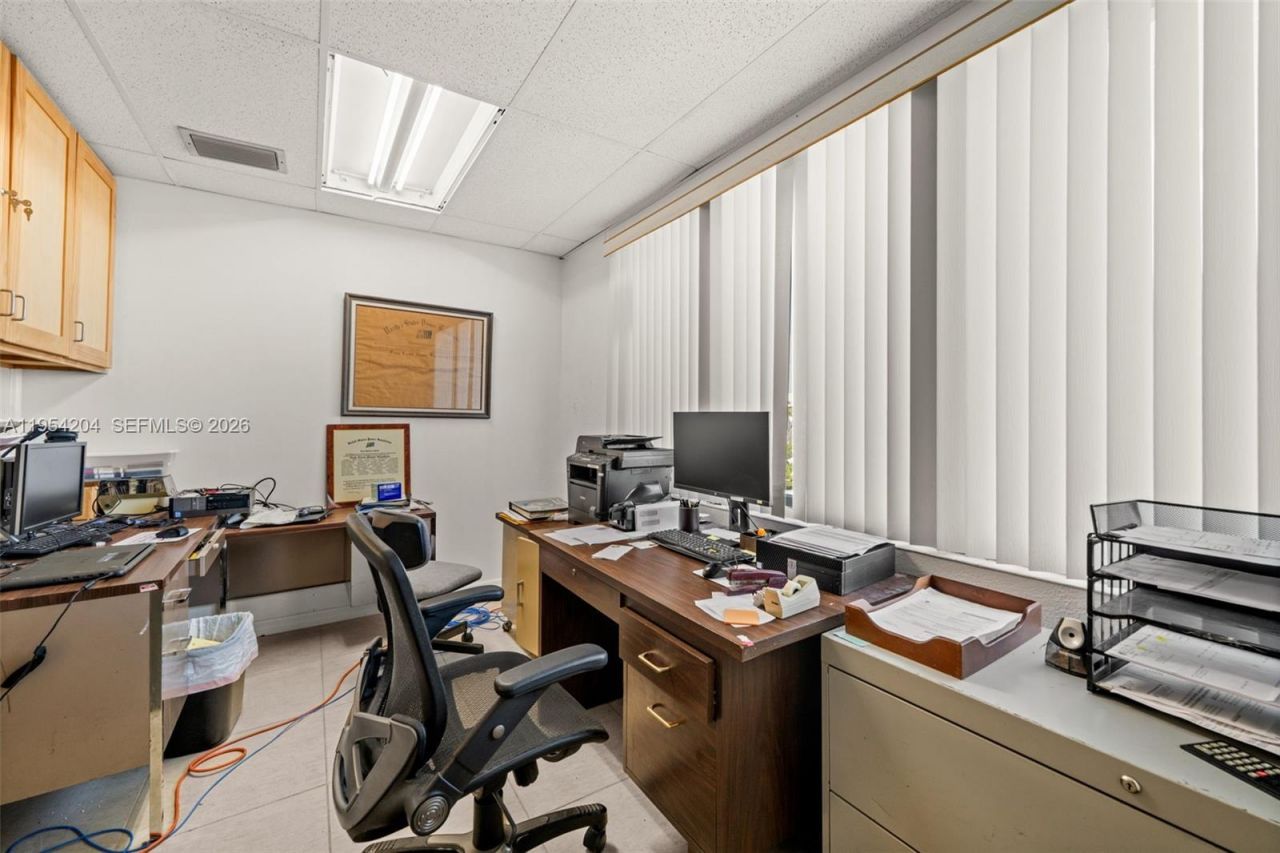 917 SE 47th Ter, Cape Coral, FL 33904 Photo