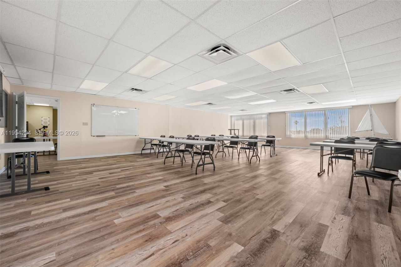 917 SE 47th Ter, Cape Coral, FL 33904 Photo