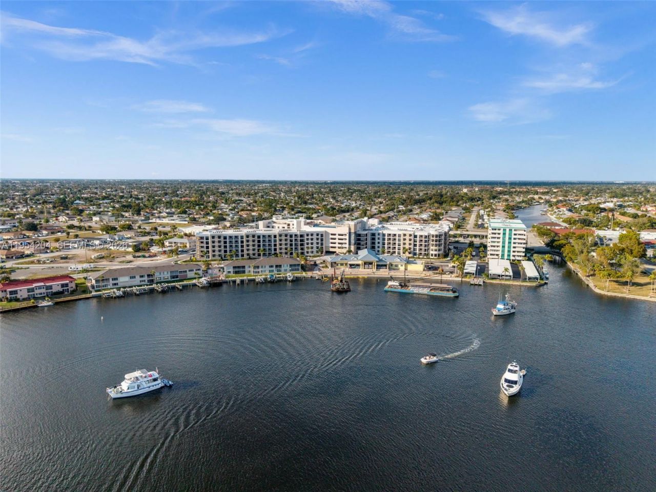 917 SE 47th Ter, Cape Coral, FL 33904 Photo