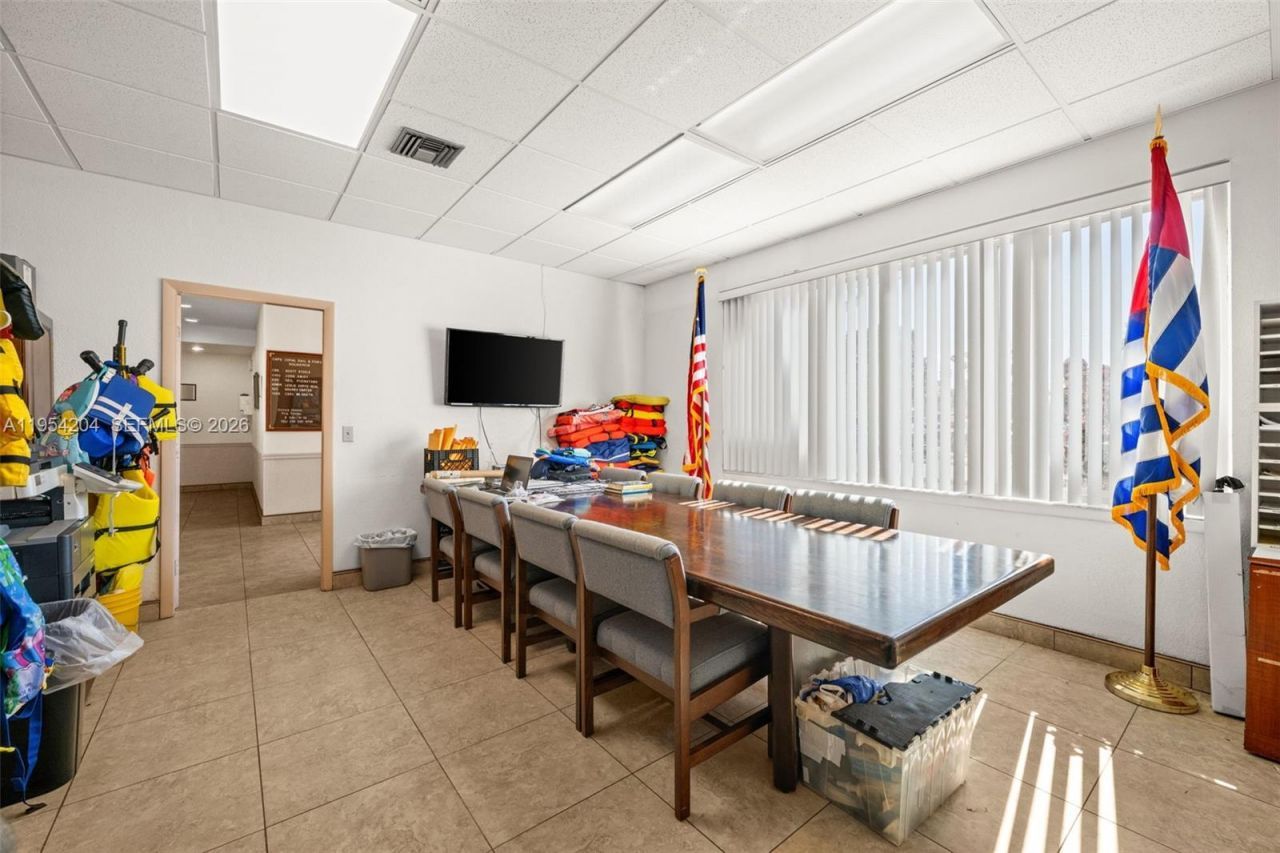 917 SE 47th Ter, Cape Coral, FL 33904 Photo