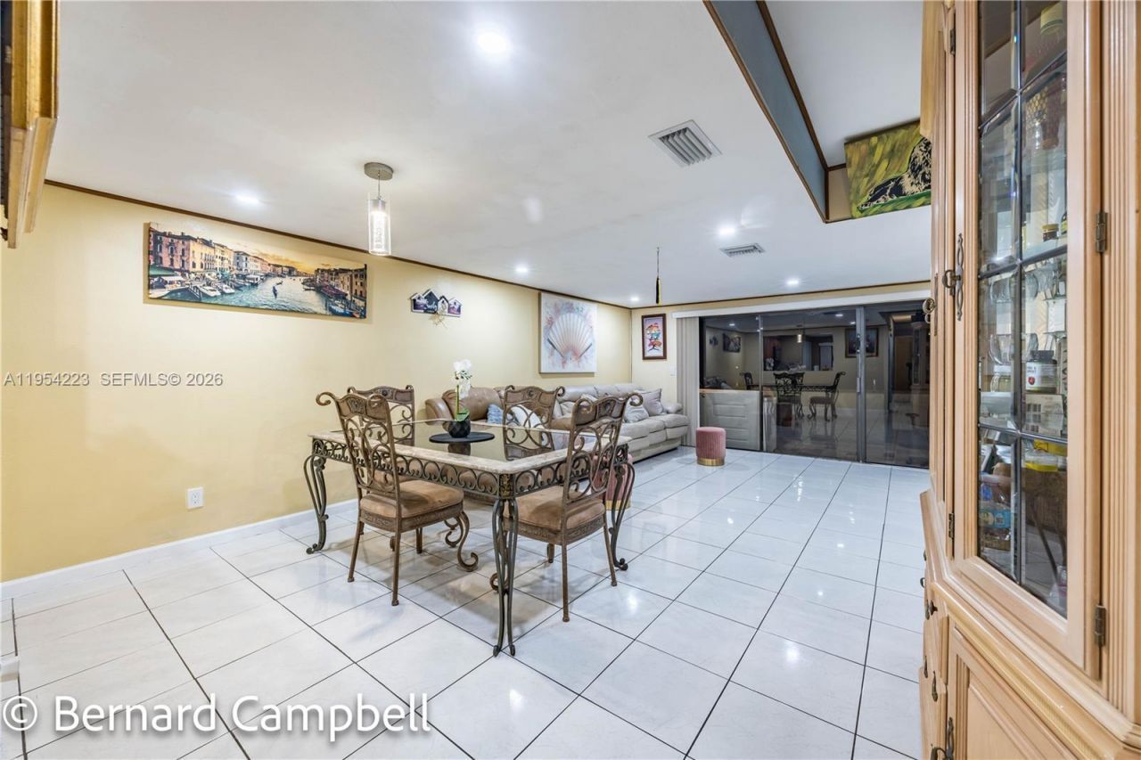 4763 NW 90th Ave, Sunrise, FL 33351 Photo