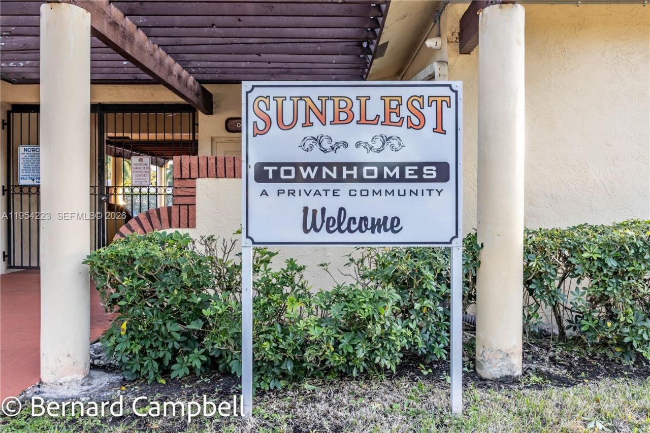 4763 NW 90th Ave, Sunrise, FL 33351 Photo