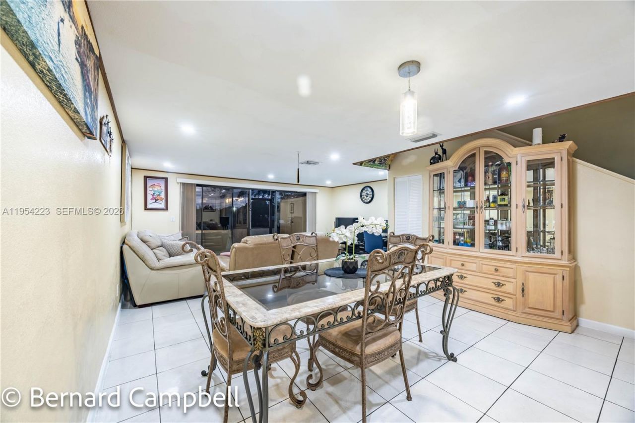 4763 NW 90th Ave, Sunrise, FL 33351 Photo