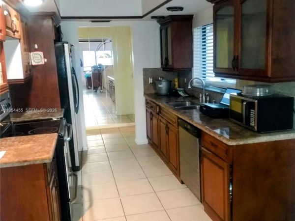 4411 NW 15th St, Lauderhill, FL 33313