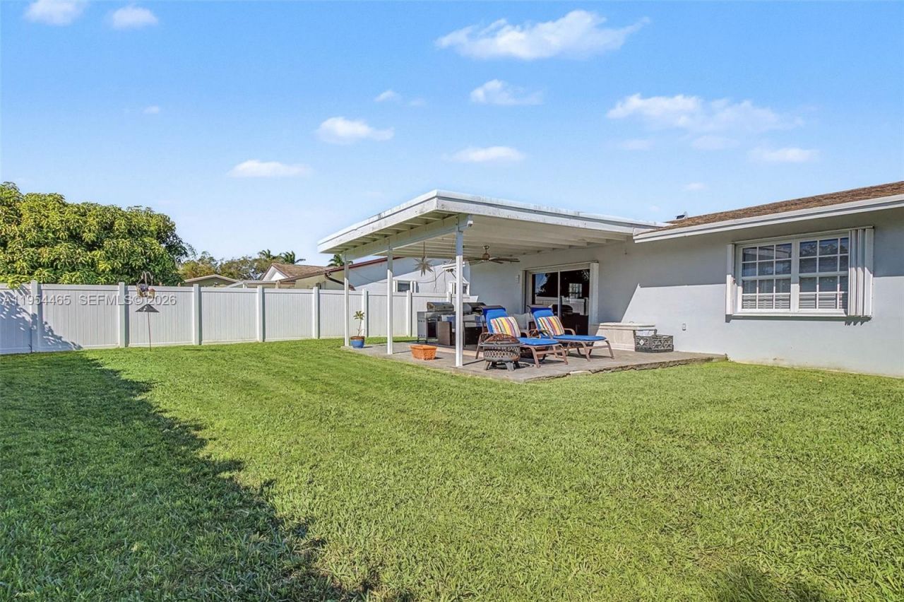 9412 SW 184th Ter, Cutler Bay, FL 33157 Photo