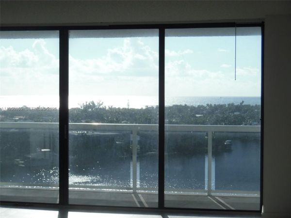 20505 E Country Club Dr, Unit 1135, Aventura, FL 33180