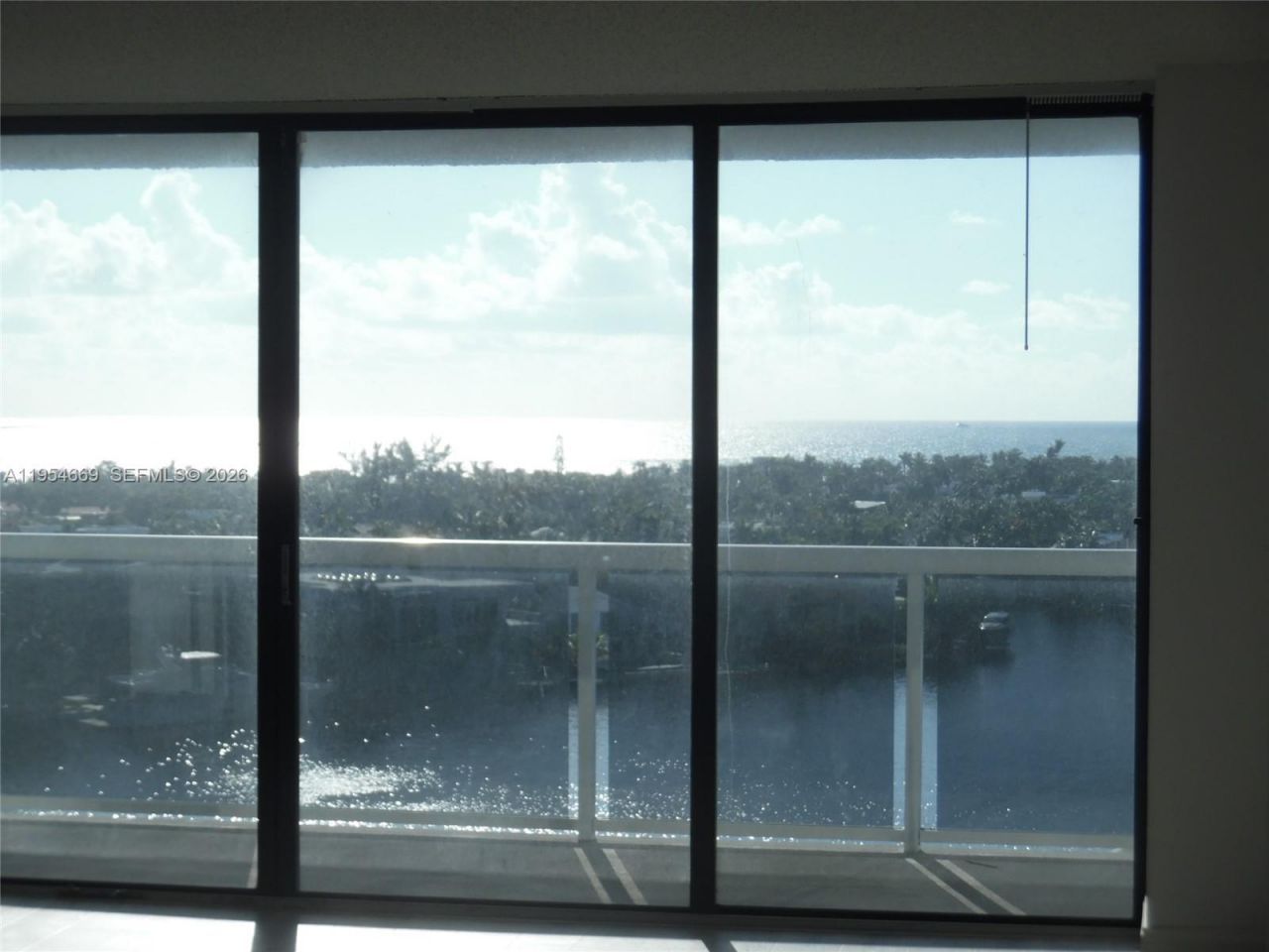 20505 E Country Club Dr , Unit 1135, Aventura, FL 33180 Photo