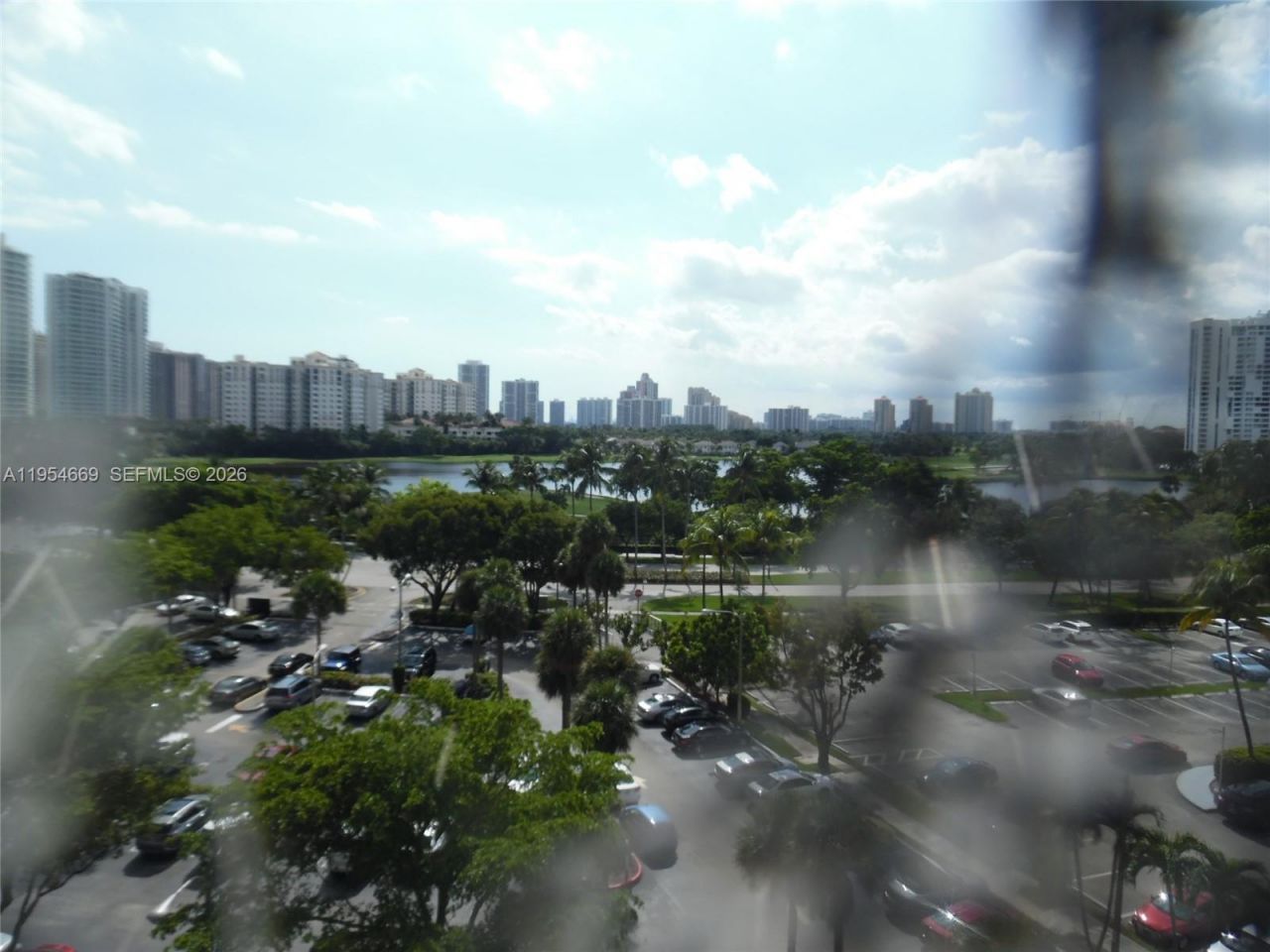 20505 E Country Club Dr , Unit 1135, Aventura, FL 33180 Photo