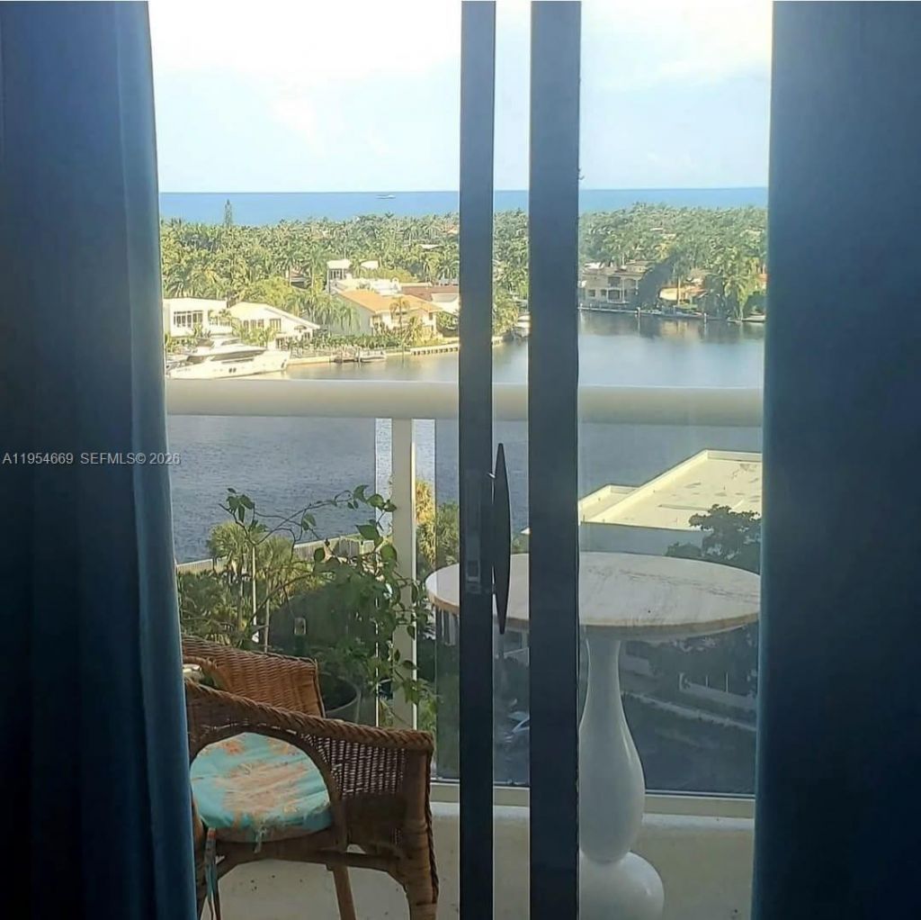 20505 E Country Club Dr, Unit 1135, Aventura, FL 33180 Photo