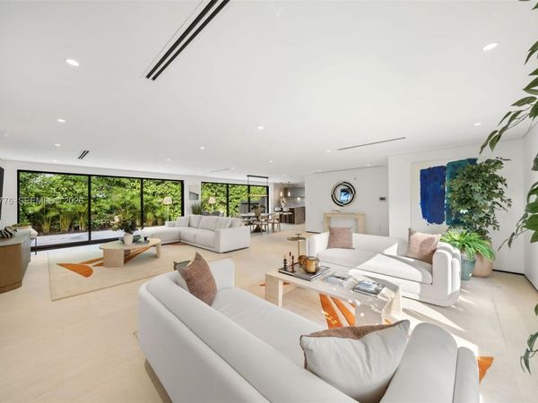 222 E Rivo Alto Dr , Miami Beach, FL 33139